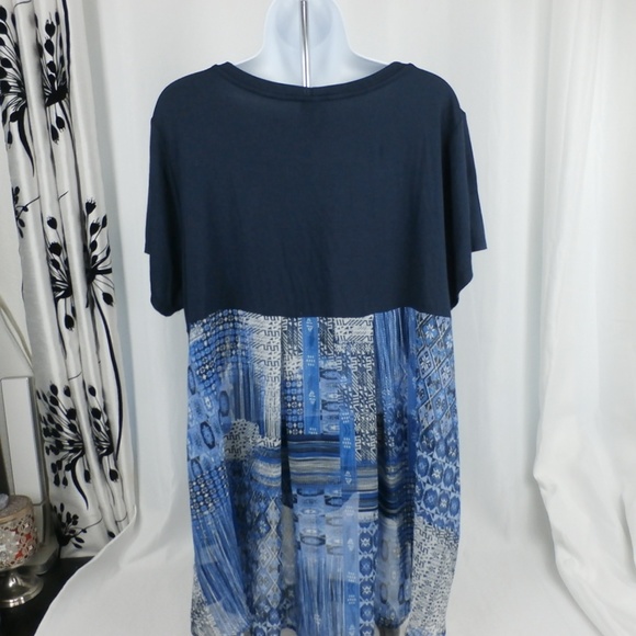 Bobeau Navy  tee Sheer pattern hi-low back 1X - Picture 2 of 6